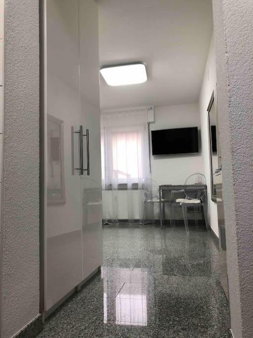 Neues Schoenes Studio, Zentral & Direkt An Der Rems فايبلينغن المظهر الخارجي الصورة